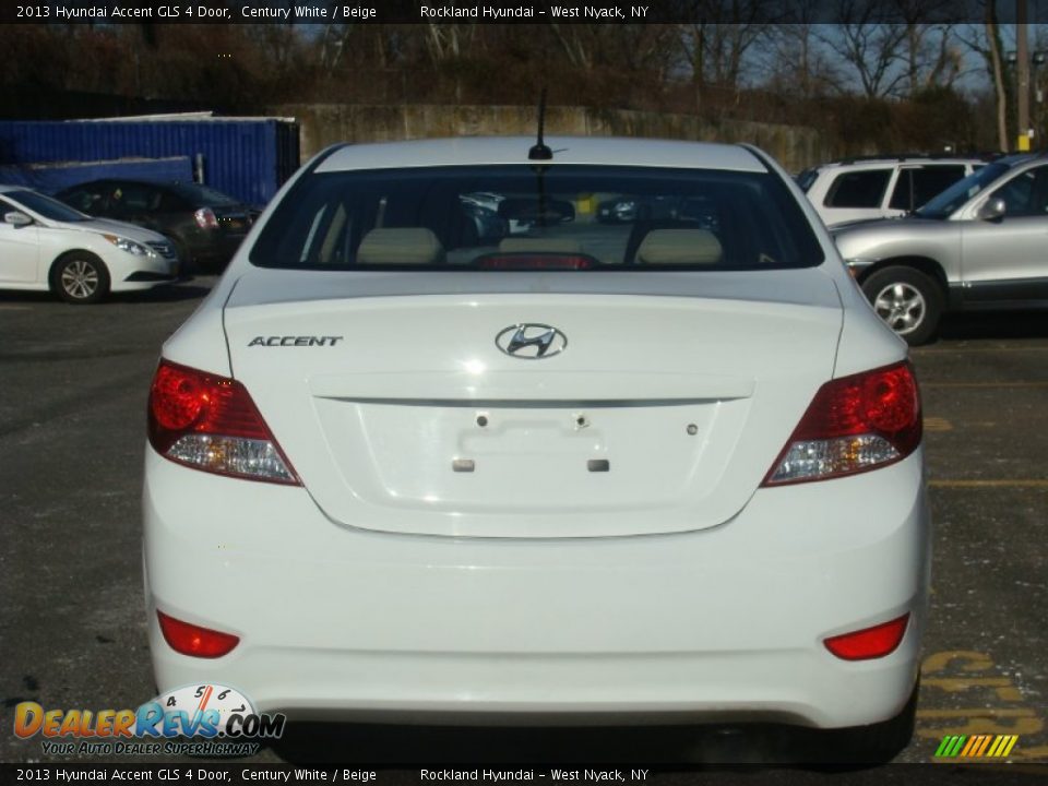 2013 Hyundai Accent GLS 4 Door Century White / Beige Photo #5