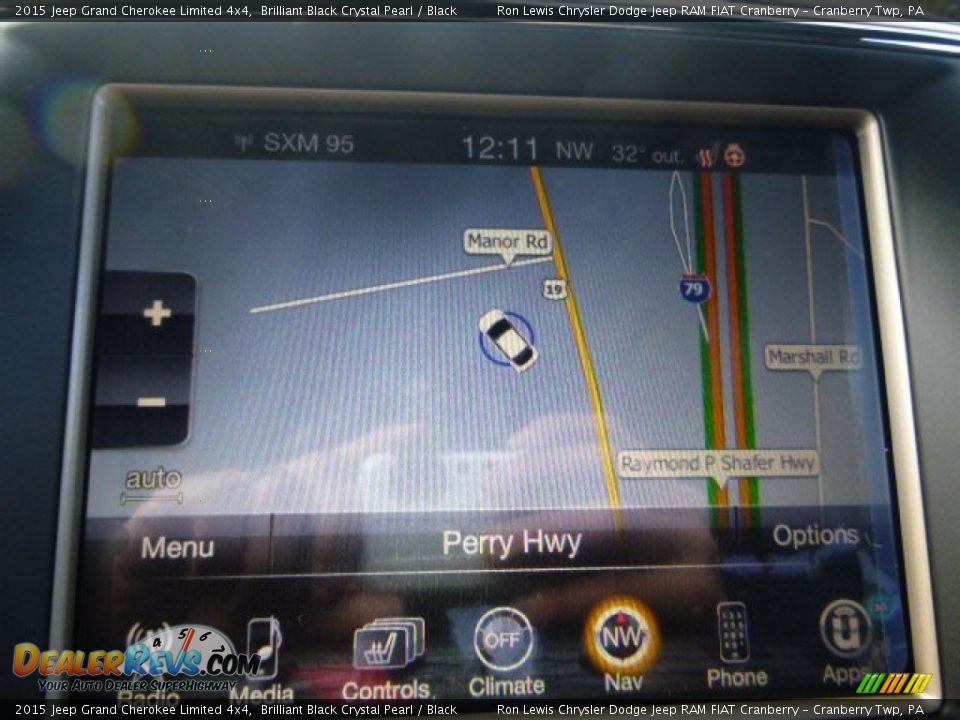2015 Jeep Grand Cherokee Limited 4x4 Brilliant Black Crystal Pearl / Black Photo #15