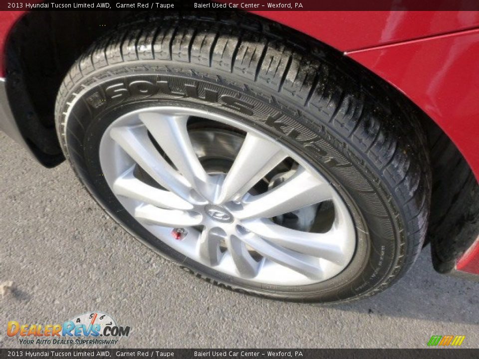 2013 Hyundai Tucson Limited AWD Garnet Red / Taupe Photo #9