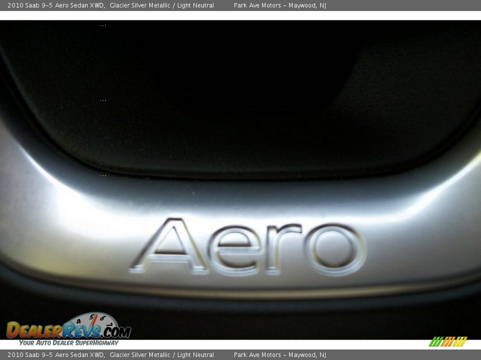2010 Saab 9-5 Aero Sedan XWD Glacier Silver Metallic / Light Neutral Photo #14