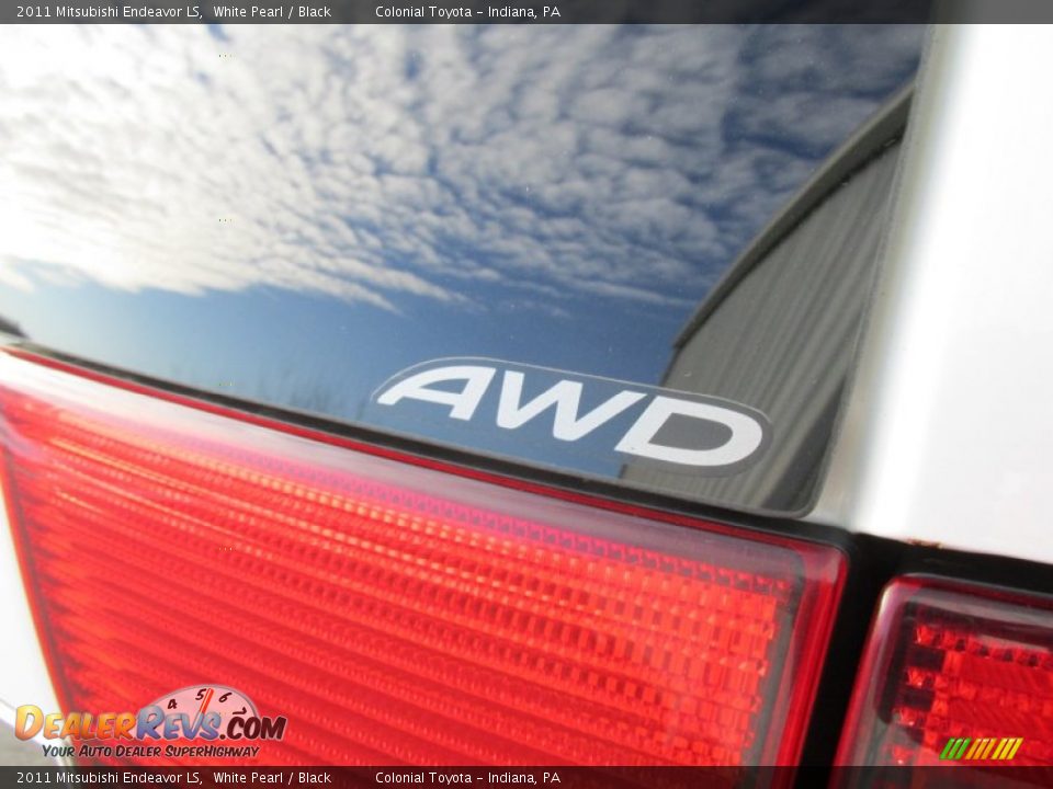 2011 Mitsubishi Endeavor LS White Pearl / Black Photo #6