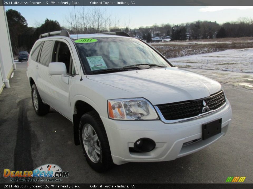 2011 Mitsubishi Endeavor LS White Pearl / Black Photo #8