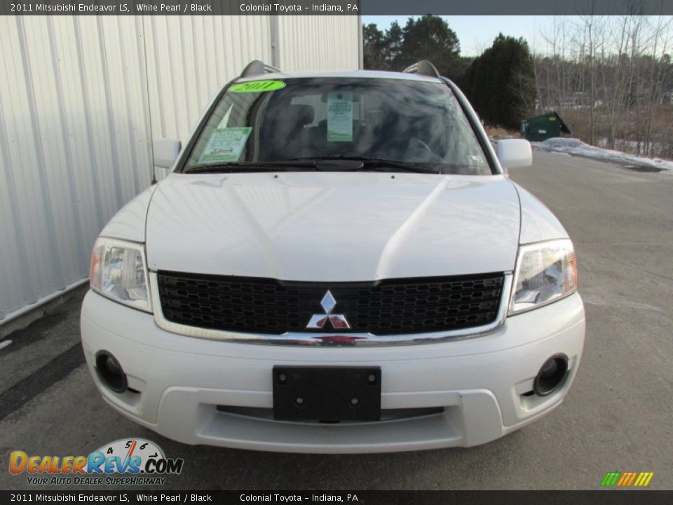 2011 Mitsubishi Endeavor LS White Pearl / Black Photo #9