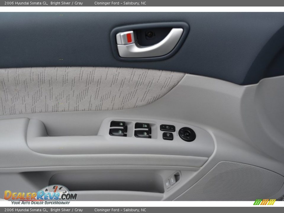 2006 Hyundai Sonata GL Bright Silver / Gray Photo #8
