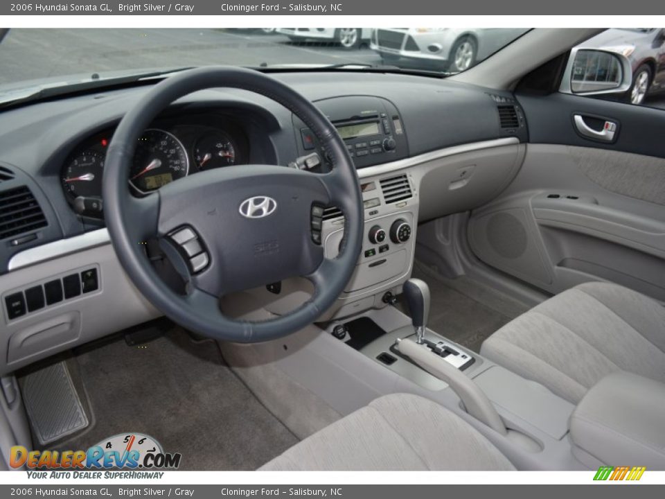 2006 Hyundai Sonata GL Bright Silver / Gray Photo #10