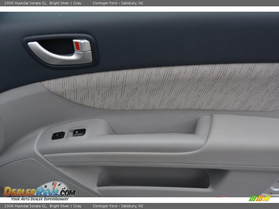 2006 Hyundai Sonata GL Bright Silver / Gray Photo #15