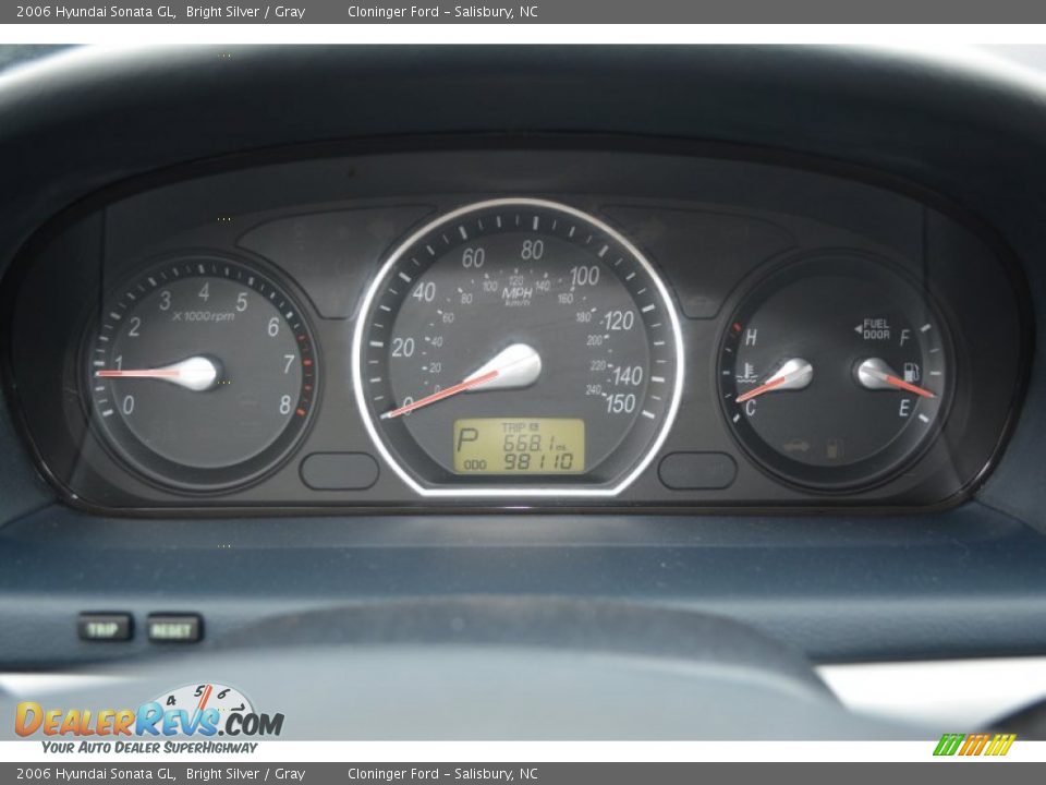 2006 Hyundai Sonata GL Bright Silver / Gray Photo #22