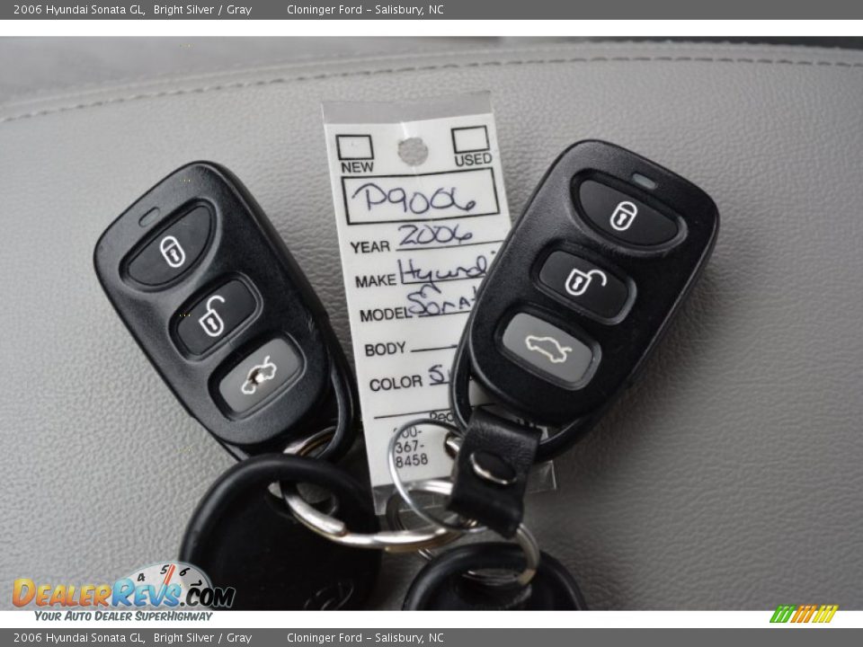 2006 Hyundai Sonata GL Bright Silver / Gray Photo #25