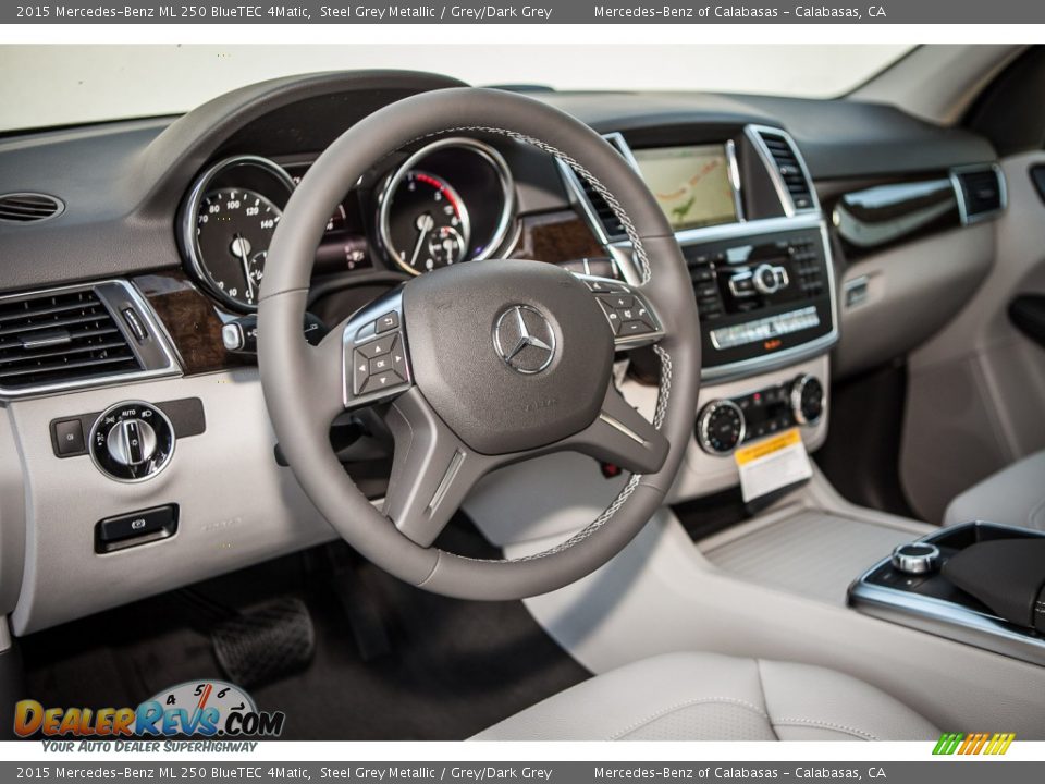 Grey/Dark Grey Interior - 2015 Mercedes-Benz ML 250 BlueTEC 4Matic Photo #5