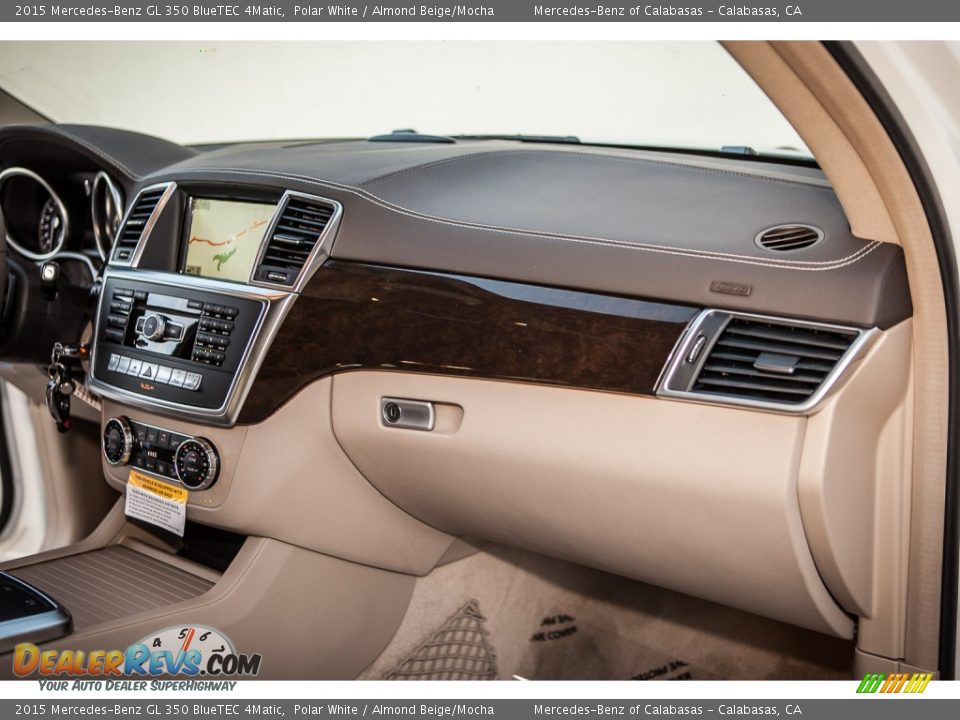 Dashboard of 2015 Mercedes-Benz GL 350 BlueTEC 4Matic Photo #8