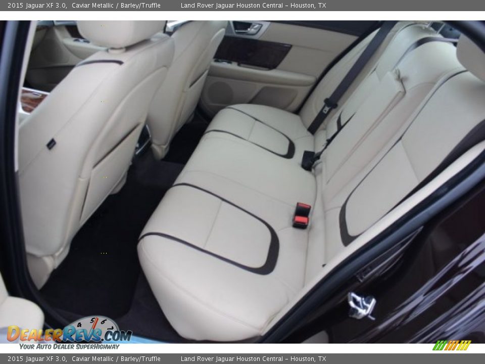 Rear Seat of 2015 Jaguar XF 3.0 Photo #30