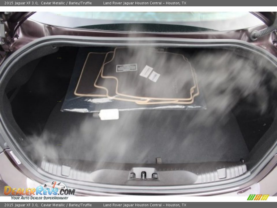 2015 Jaguar XF 3.0 Trunk Photo #31
