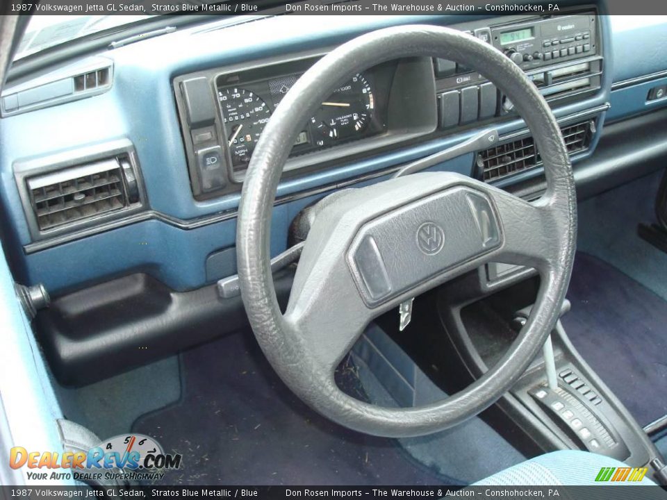 1987 Volkswagen Jetta GL Sedan Stratos Blue Metallic / Blue Photo #10