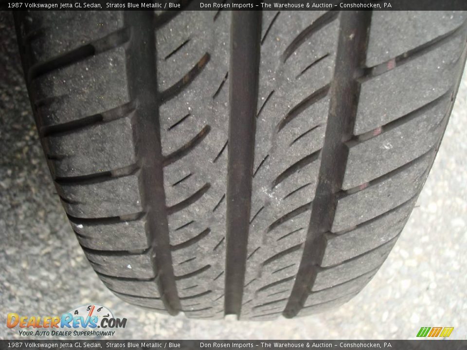 1987 Volkswagen Jetta GL Sedan Stratos Blue Metallic / Blue Photo #20