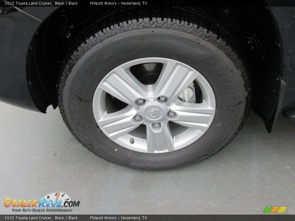 2015 Toyota Land Cruiser  Wheel Photo #11