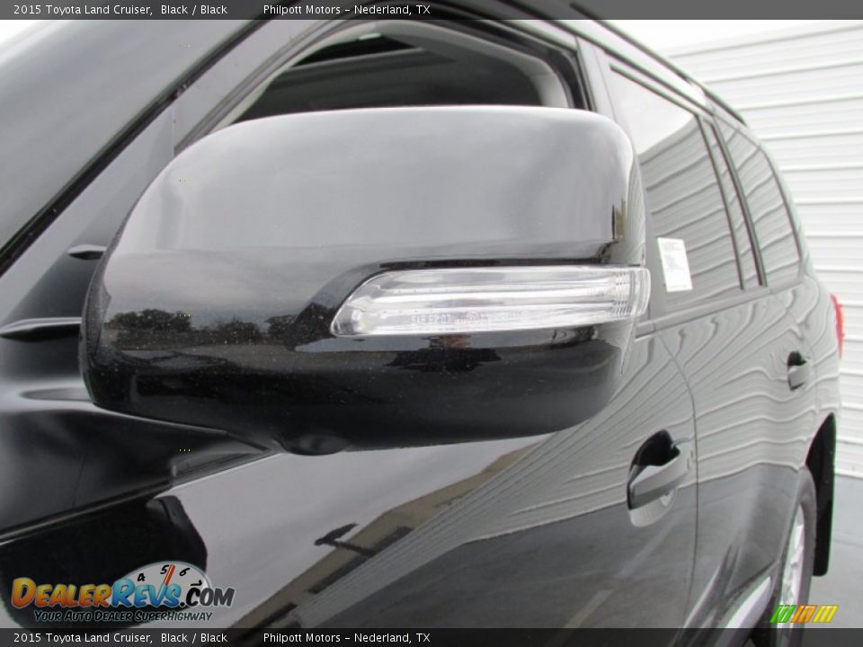2015 Toyota Land Cruiser Black / Black Photo #12