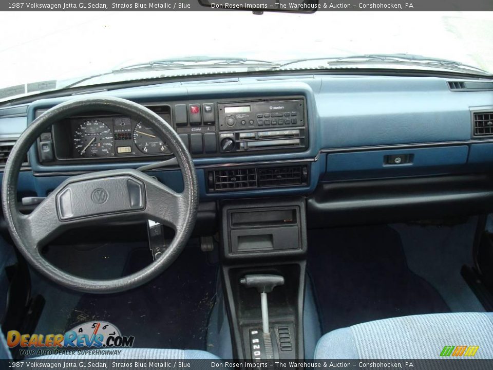 1987 Volkswagen Jetta GL Sedan Stratos Blue Metallic / Blue Photo #21
