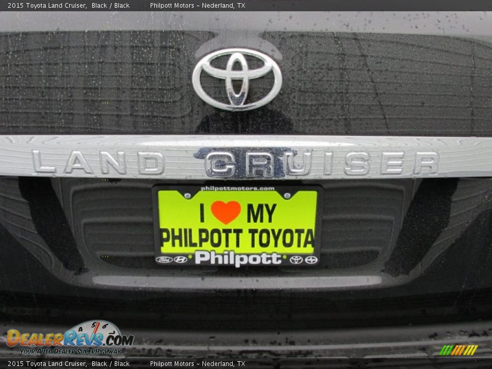 2015 Toyota Land Cruiser Black / Black Photo #13