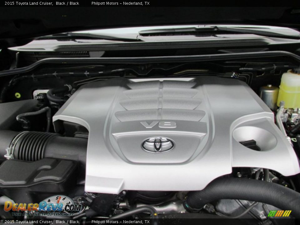 2015 Toyota Land Cruiser Black / Black Photo #16