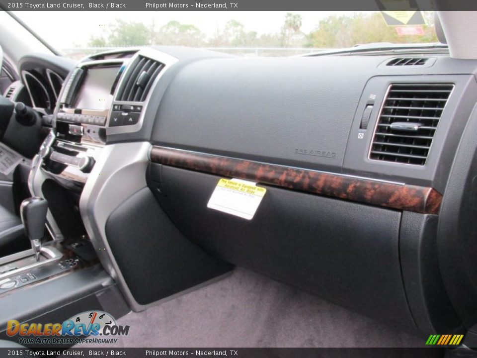 Dashboard of 2015 Toyota Land Cruiser  Photo #17