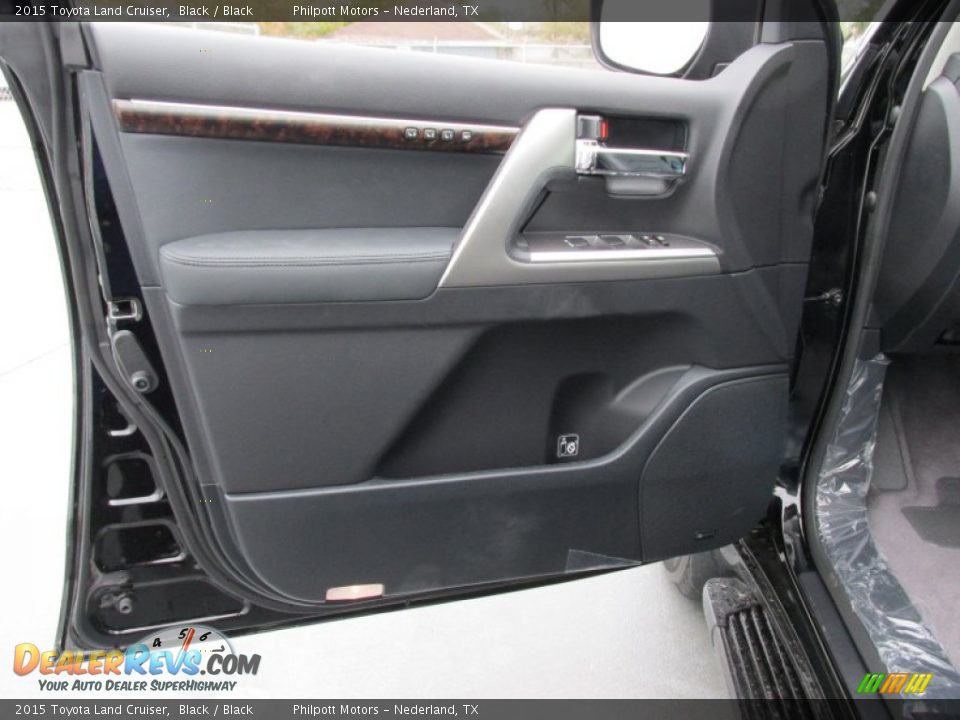 Door Panel of 2015 Toyota Land Cruiser  Photo #21