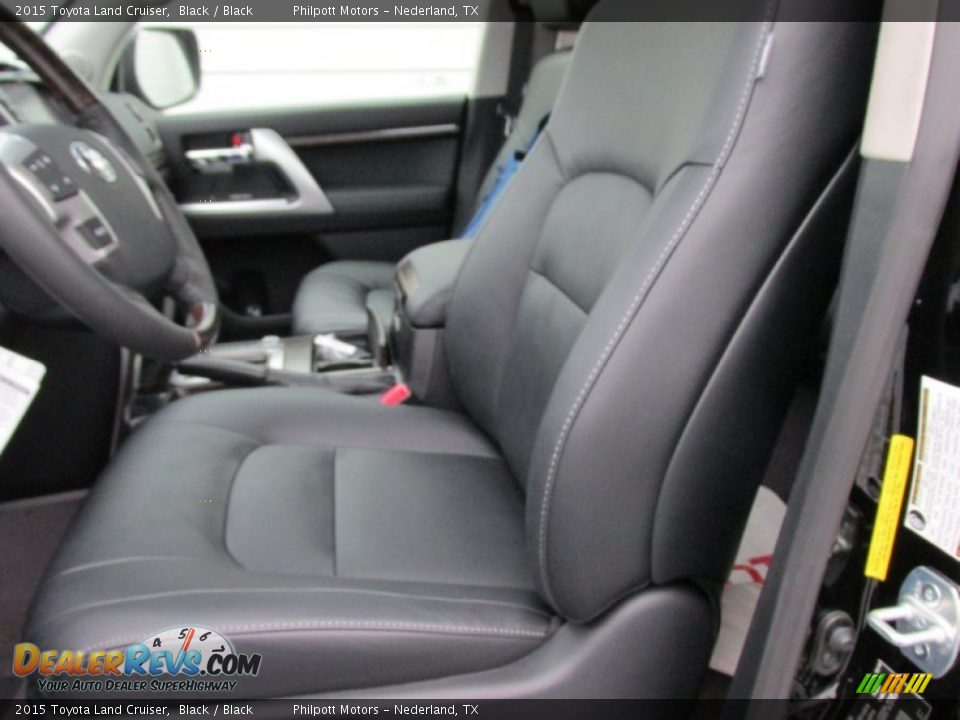 Front Seat of 2015 Toyota Land Cruiser  Photo #23