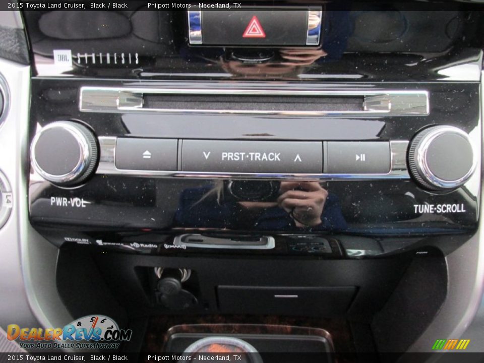 2015 Toyota Land Cruiser Black / Black Photo #29