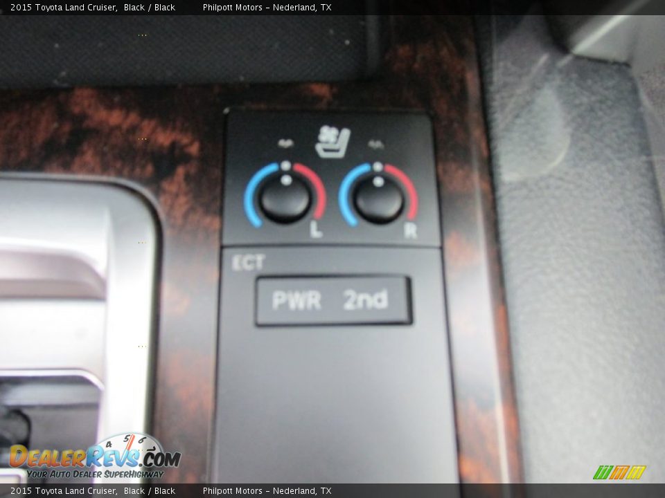 2015 Toyota Land Cruiser Black / Black Photo #33