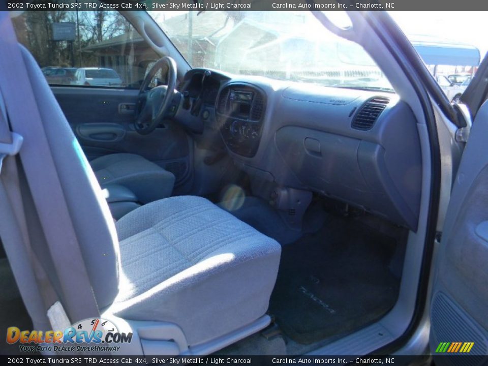 2002 Toyota Tundra SR5 TRD Access Cab 4x4 Silver Sky Metallic / Light Charcoal Photo #18