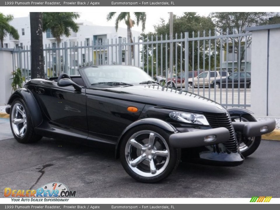 Front 3/4 View of 1999 Plymouth Prowler Roadster Photo #13