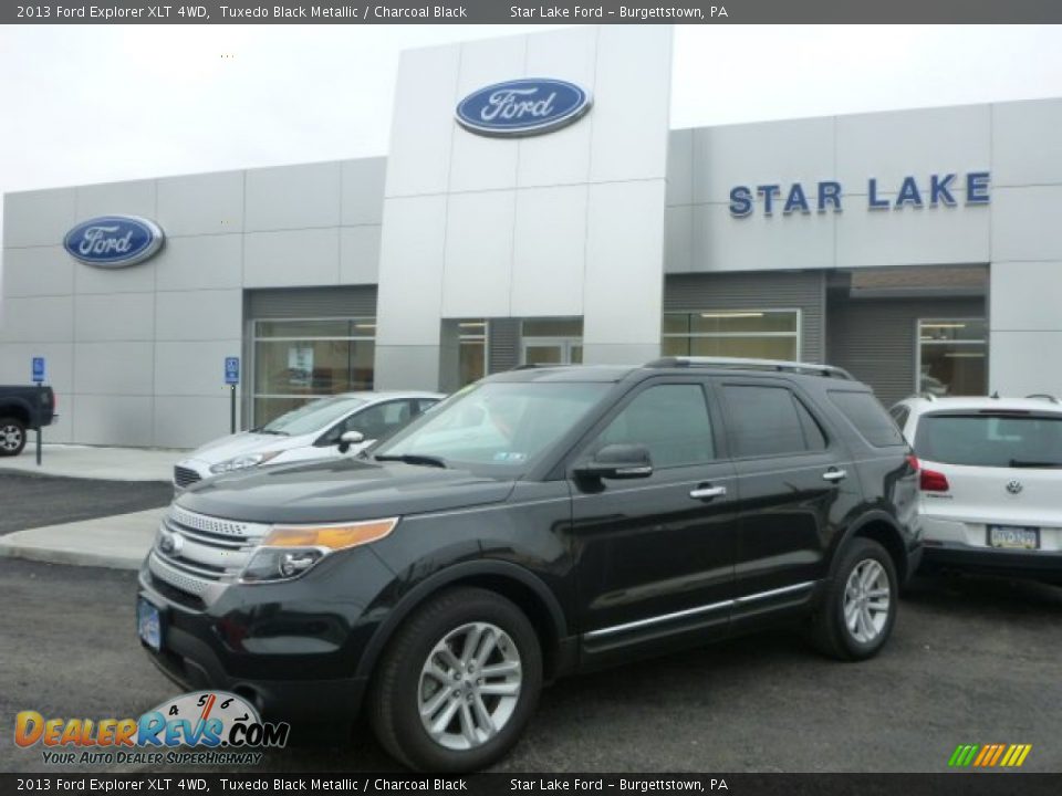 2013 Ford Explorer XLT 4WD Tuxedo Black Metallic / Charcoal Black Photo #1