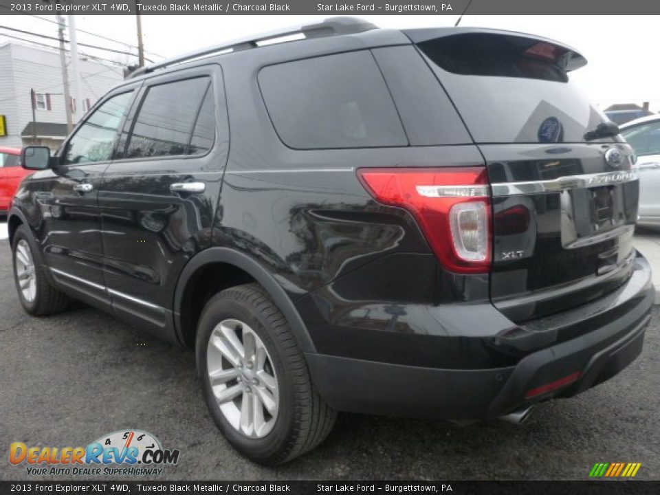 2013 Ford Explorer XLT 4WD Tuxedo Black Metallic / Charcoal Black Photo #3