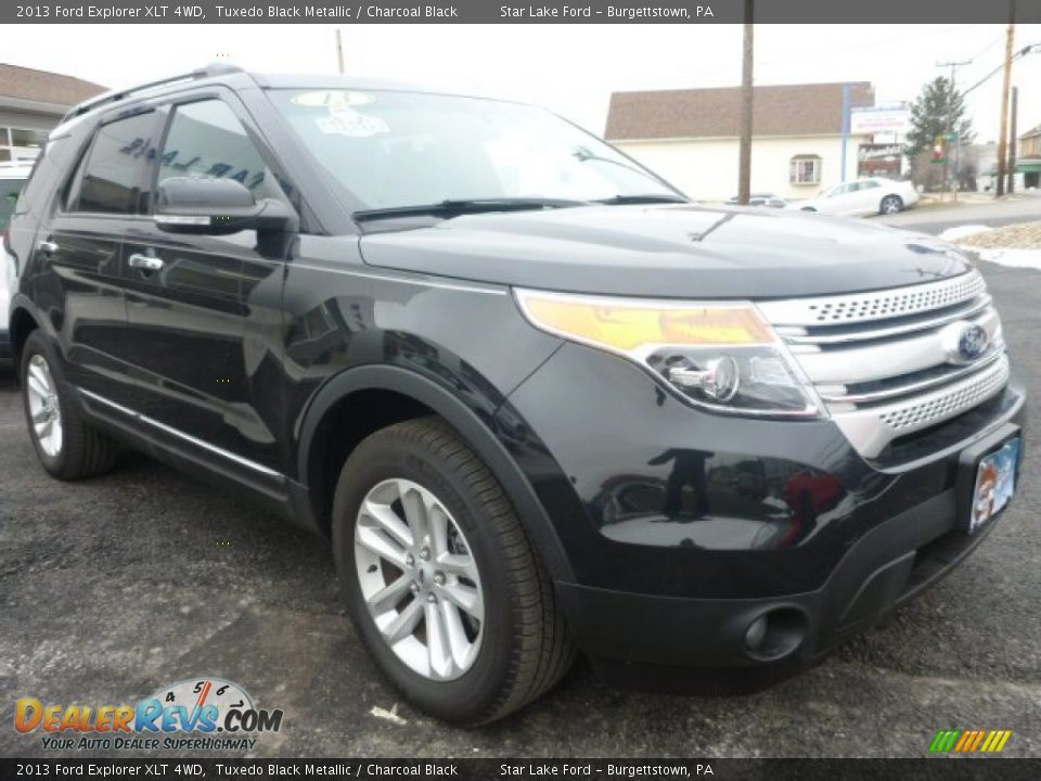 2013 Ford Explorer XLT 4WD Tuxedo Black Metallic / Charcoal Black Photo #6