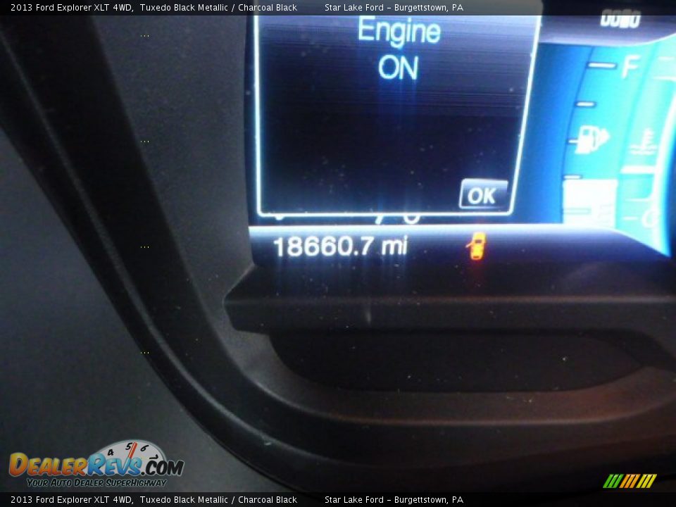 2013 Ford Explorer XLT 4WD Tuxedo Black Metallic / Charcoal Black Photo #20