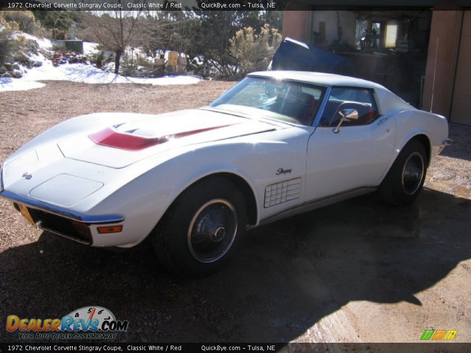 1972 Chevrolet Corvette Stingray Coupe Classic White / Red Photo #1