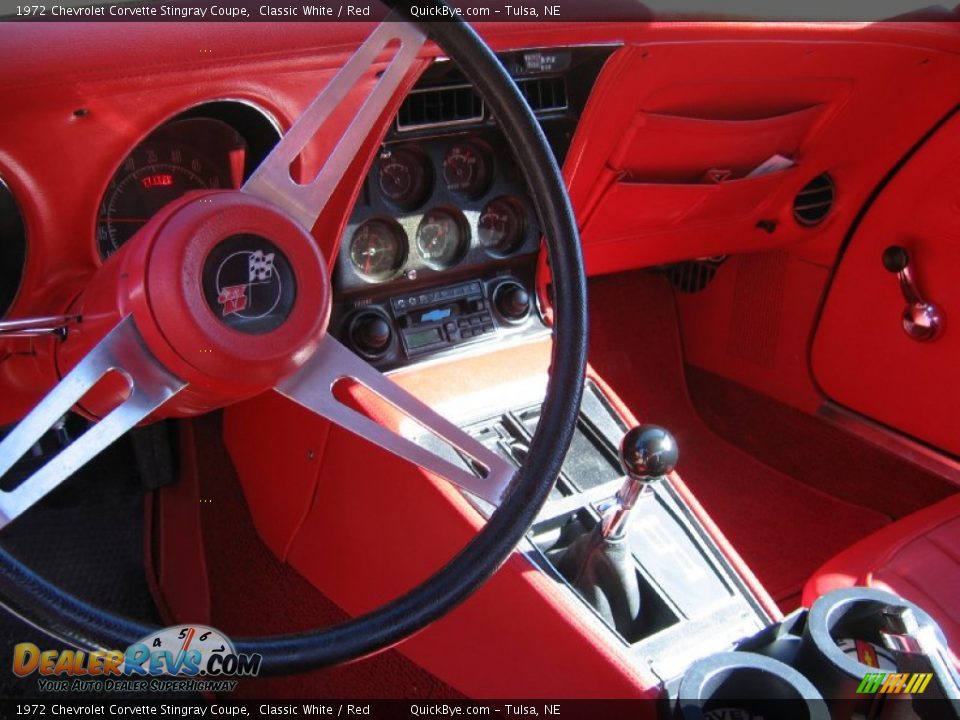 1972 Chevrolet Corvette Stingray Coupe Classic White / Red Photo #4