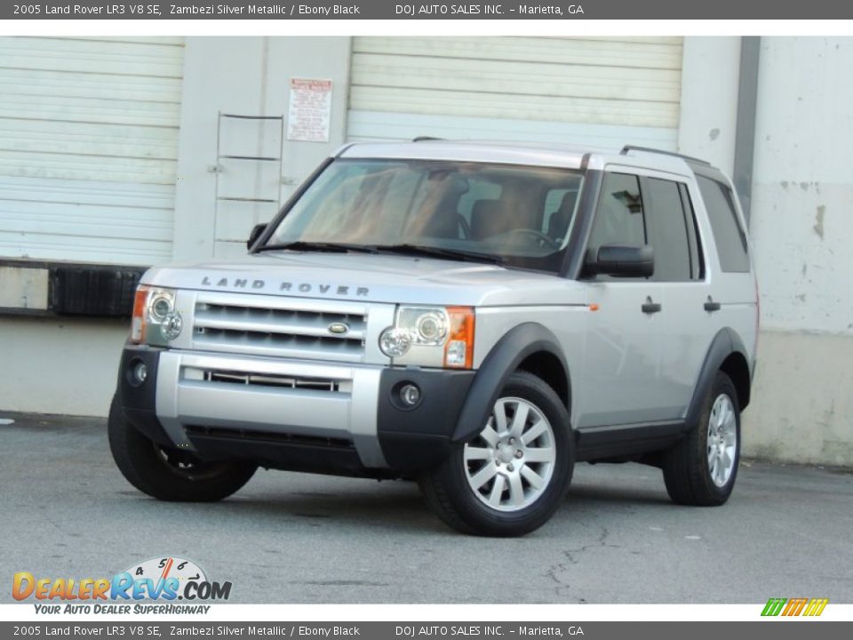 Front 3/4 View of 2005 Land Rover LR3 V8 SE Photo #1