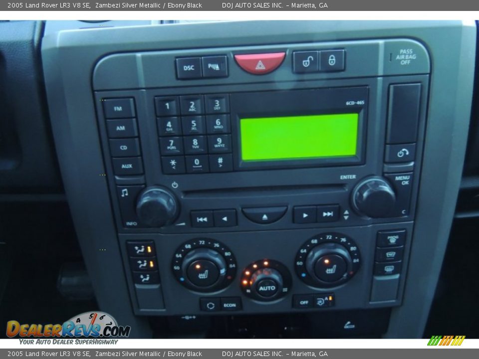 Controls of 2005 Land Rover LR3 V8 SE Photo #15
