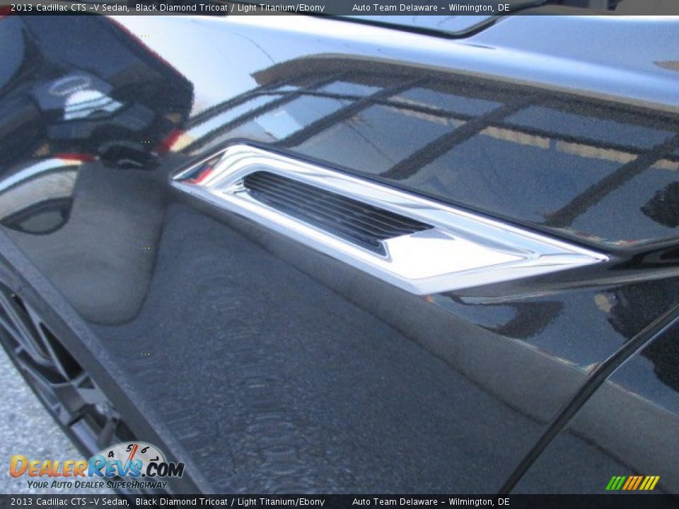 2013 Cadillac CTS -V Sedan Black Diamond Tricoat / Light Titanium/Ebony Photo #23