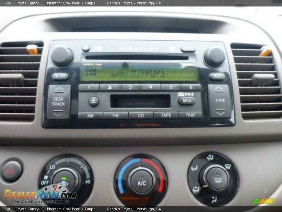 Audio System of 2003 Toyota Camry LE Photo #3