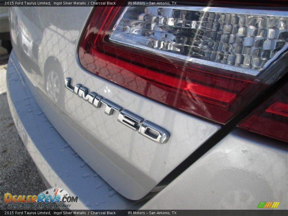 2015 Ford Taurus Limited Ingot Silver Metallic / Charcoal Black Photo #9