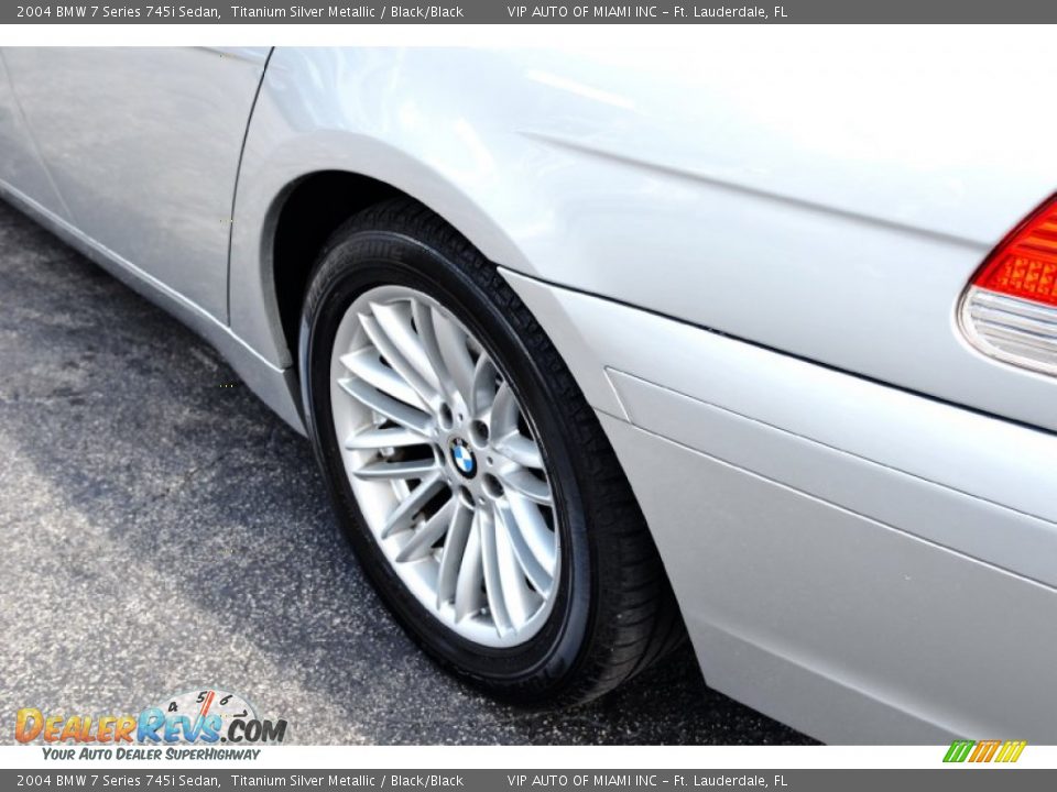 2004 BMW 7 Series 745i Sedan Titanium Silver Metallic / Black/Black Photo #11