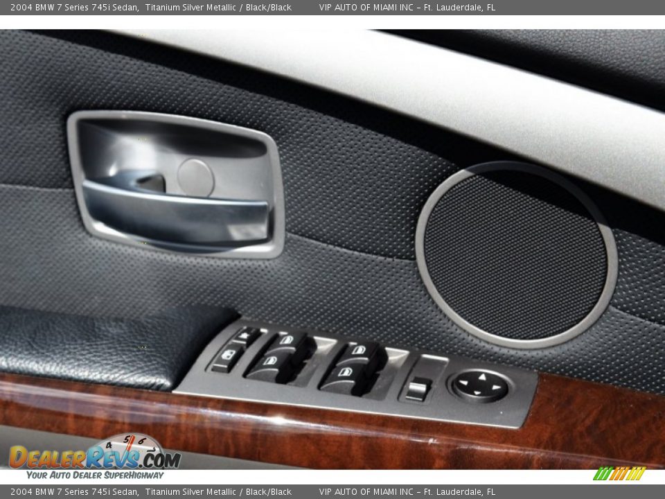 2004 BMW 7 Series 745i Sedan Titanium Silver Metallic / Black/Black Photo #27