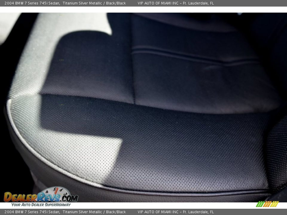 2004 BMW 7 Series 745i Sedan Titanium Silver Metallic / Black/Black Photo #34