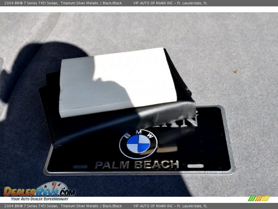 2004 BMW 7 Series 745i Sedan Titanium Silver Metallic / Black/Black Photo #36