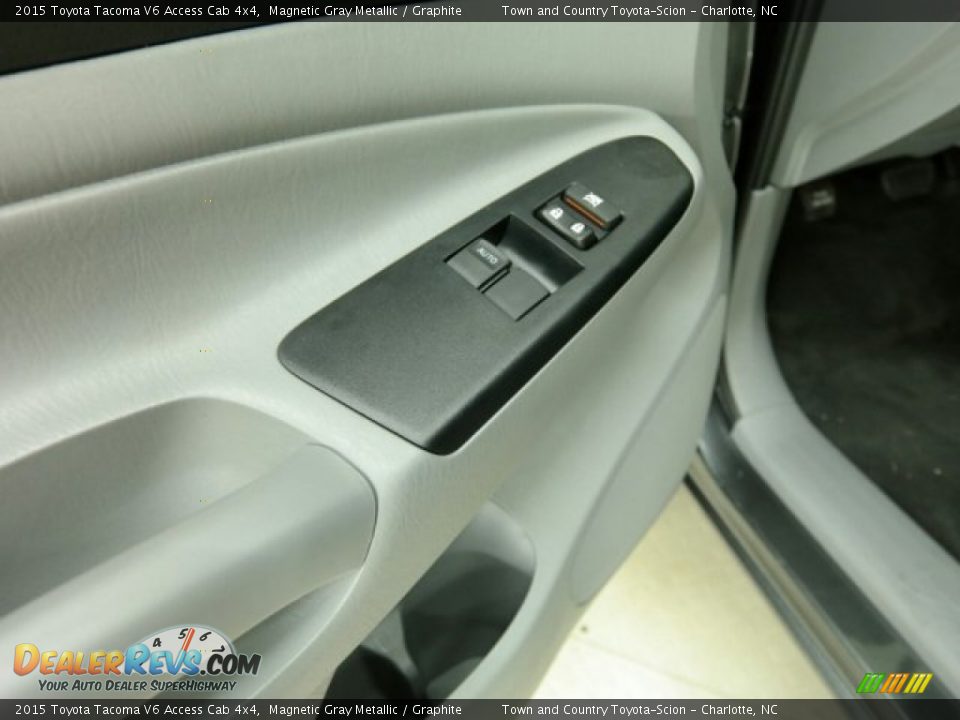 2015 Toyota Tacoma V6 Access Cab 4x4 Magnetic Gray Metallic / Graphite Photo #22