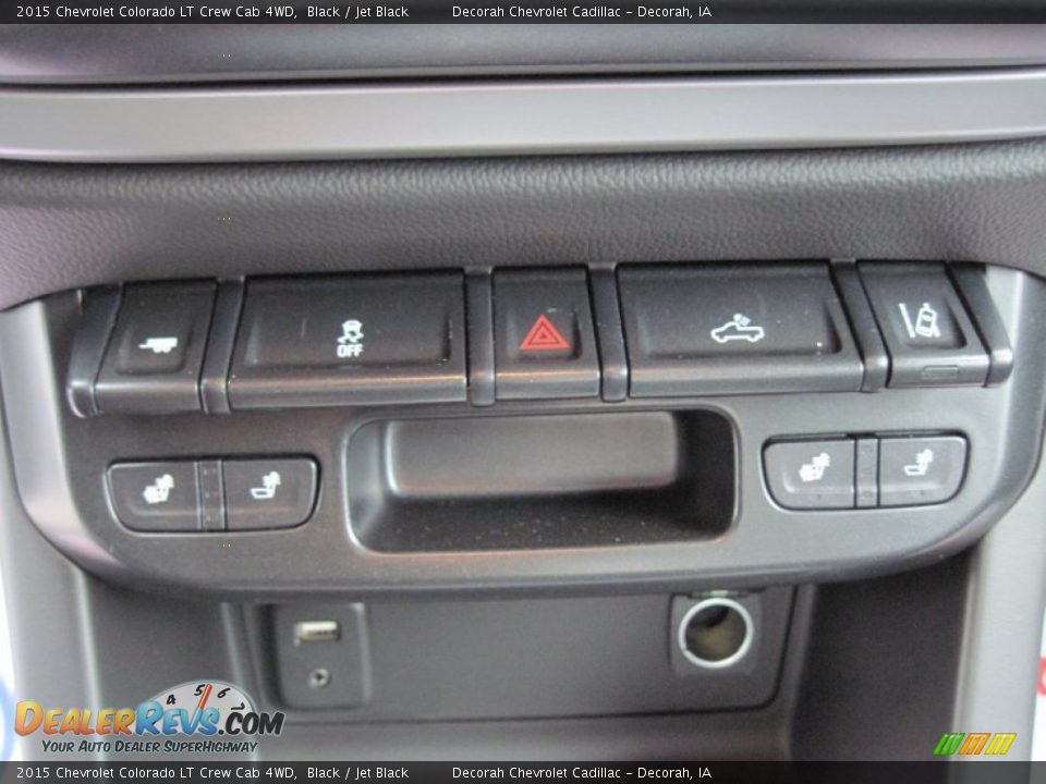 Controls of 2015 Chevrolet Colorado LT Crew Cab 4WD Photo #18