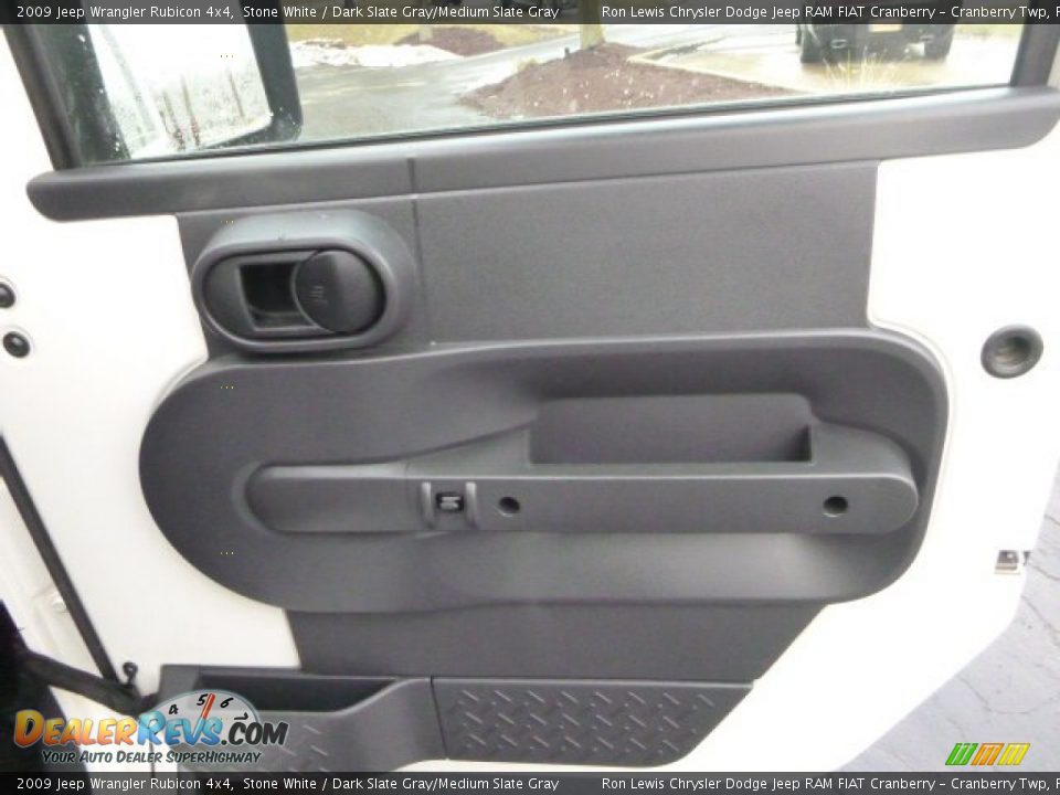 2009 Jeep Wrangler Rubicon 4x4 Stone White / Dark Slate Gray/Medium Slate Gray Photo #13