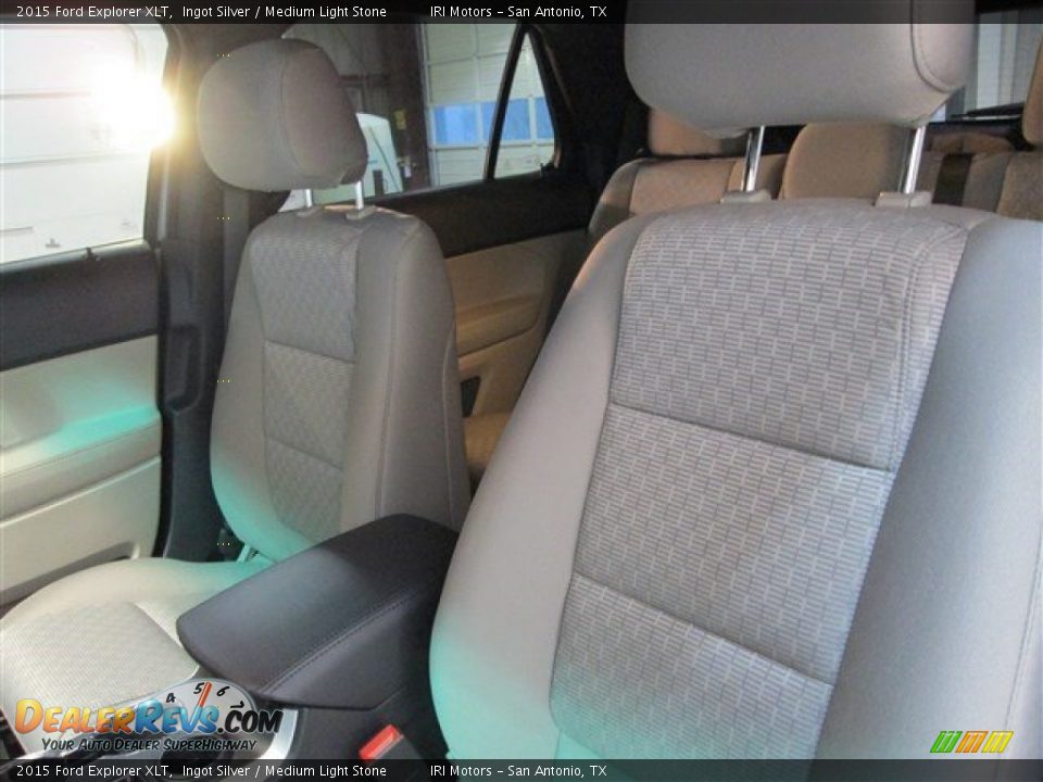 2015 Ford Explorer XLT Ingot Silver / Medium Light Stone Photo #9