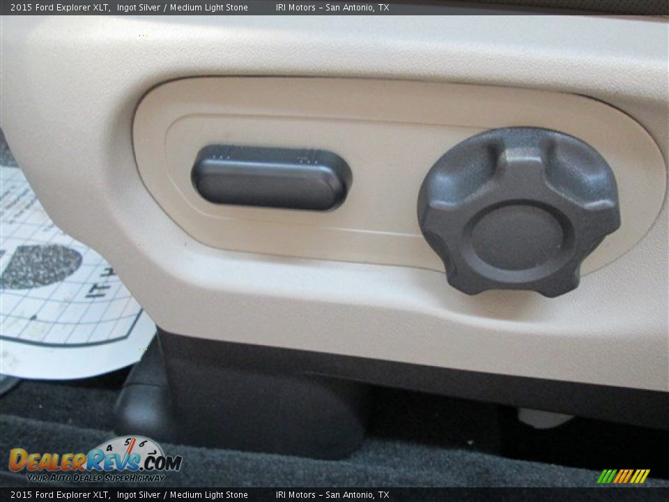 2015 Ford Explorer XLT Ingot Silver / Medium Light Stone Photo #17